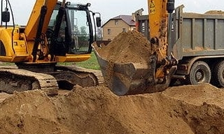 Выкопать яму экскаватором в Мурманске от 936 руб. - 2Землекопа-Мрм 