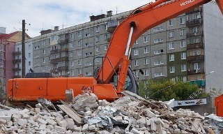 Вывоз строительного мусора с участка в Мурманске недорого от 1559 руб. | 2Землекопа-Мрм