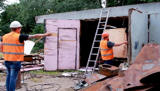 Демонтаж гаражей в Мурманске, цена от 1767 руб. – услуги под ключ от 2Землекопа-Мрм